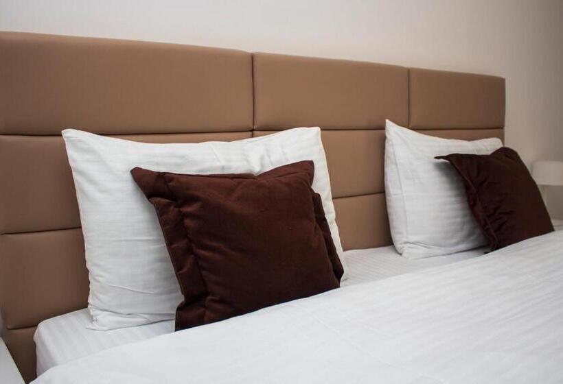 اتاق استاندارد با تخت بزرگ, Bernardazzi Grand