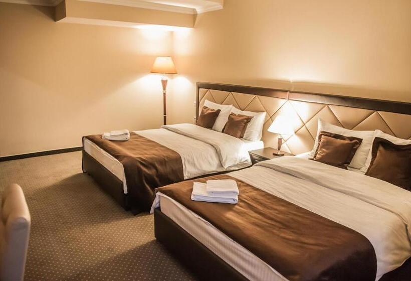 اتاق خانوادگی, Bernardazzi Grand