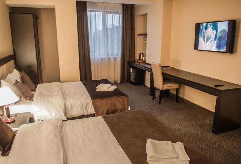 اتاق خانوادگی, Bernardazzi Grand