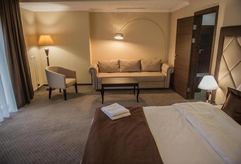 اتاق خانوادگی, Bernardazzi Grand