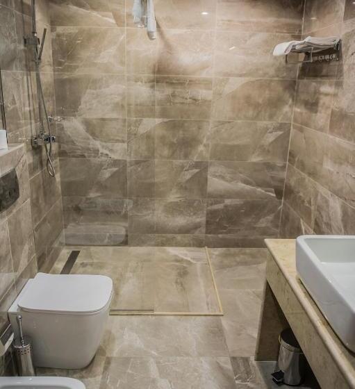 سوییت لوکس, Bernardazzi Grand