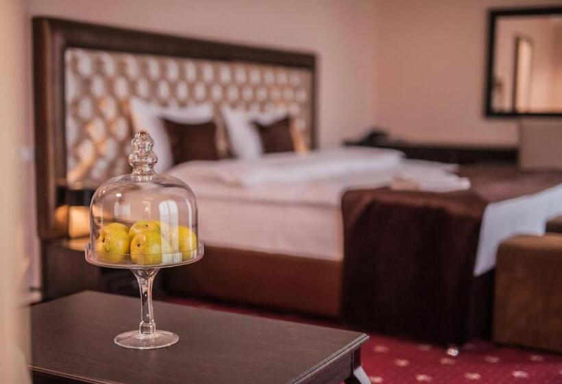 سوییت لوکس, Bernardazzi Grand