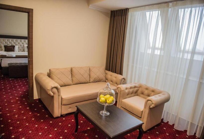 سوییت سوپریور, Bernardazzi Grand