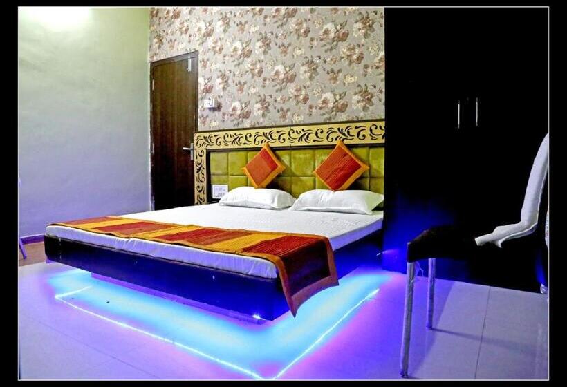 غرفة ديلوكس سرير كينج, Shri Karni Vilas & Spa