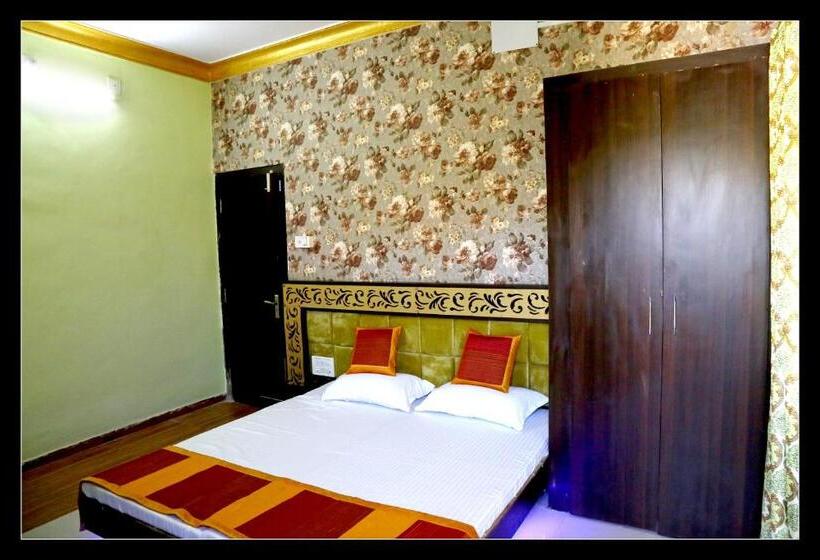 غرفة ديلوكس سرير كينج, Shri Karni Vilas & Spa