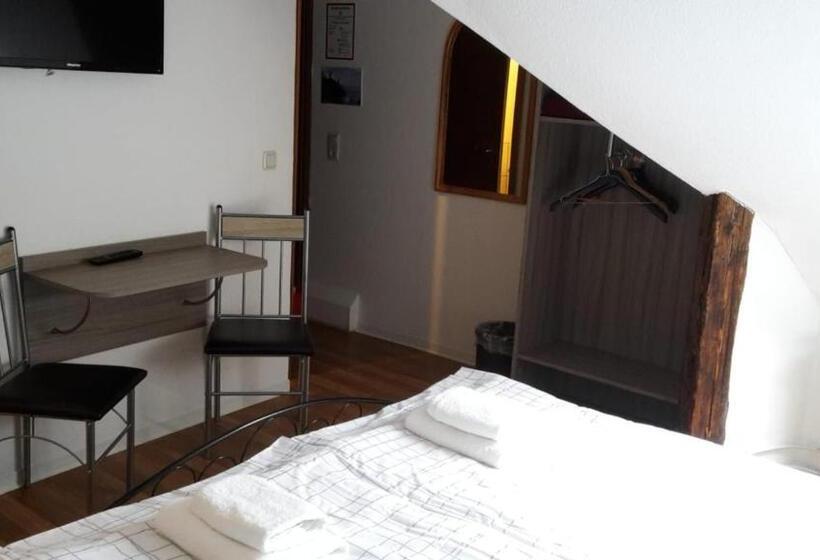 Номер Стандарт, Pension Zentrum Riesa