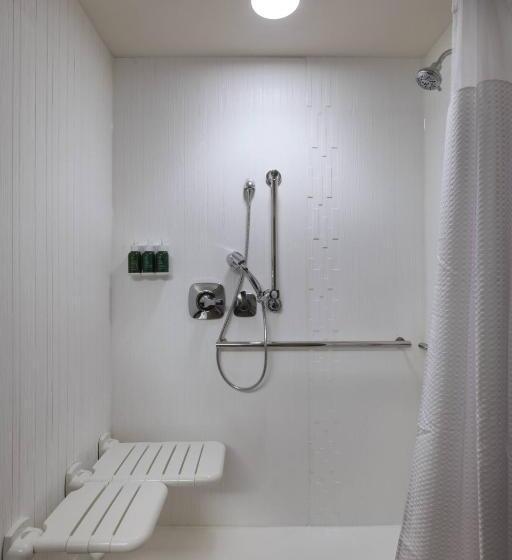 Номер Стандарт, Courtyard St. Louis Brentwood