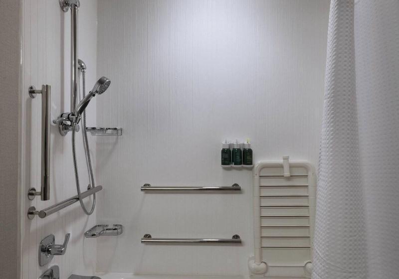 Люкс Кровать Кинг, Courtyard St. Louis Brentwood