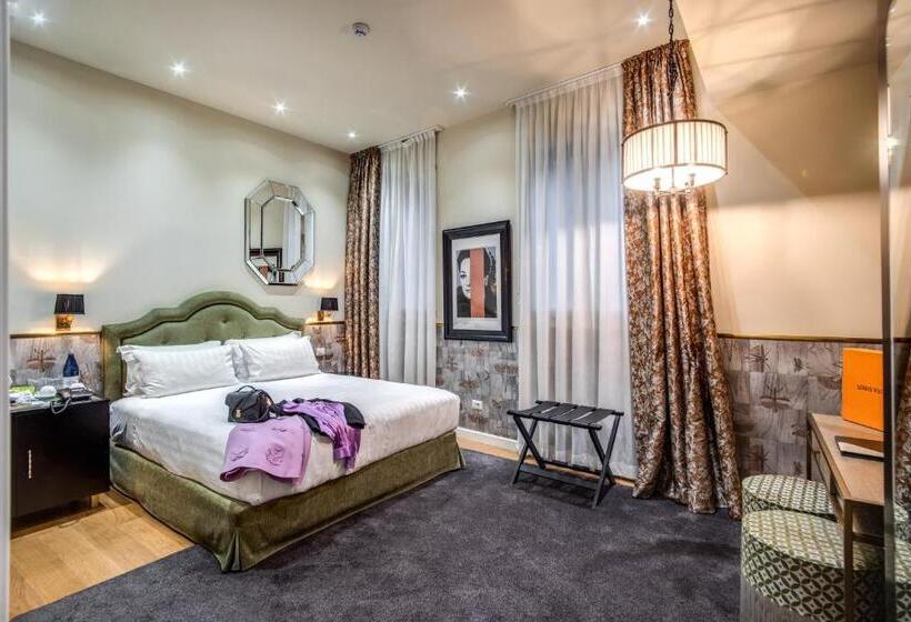 חדר סטנדרט, The Talent