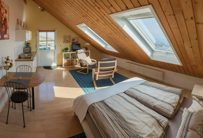 Standard-huone Järvinäkymä, Domaine Beauregard