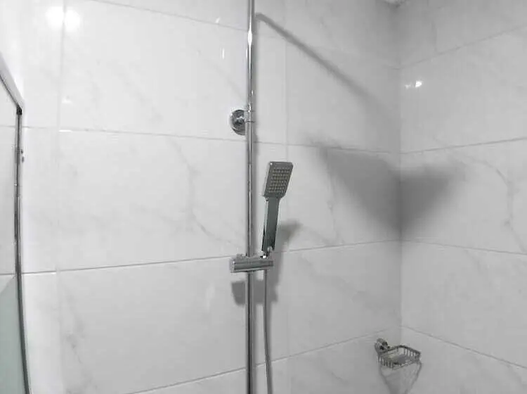 اتاق اکونومی, Mitos Luxury Suites