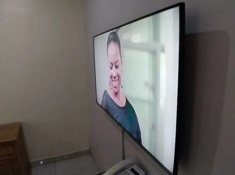 اتاق اکونومی, Mitos Luxury Suites