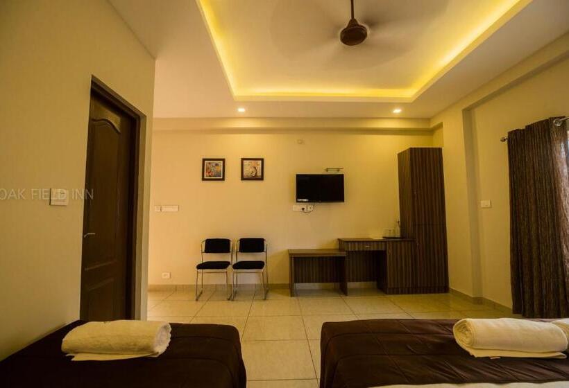 스탠다드 트리플 룸, Oak Field Inn