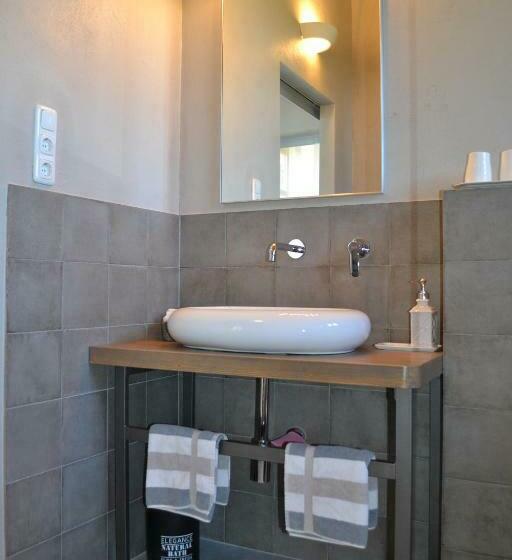 スタンダードスタジオ, La Cascina Dei Banditi