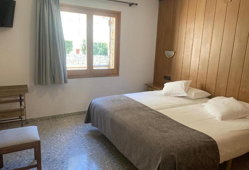 Номер Стандарт, Hostal El Quintà