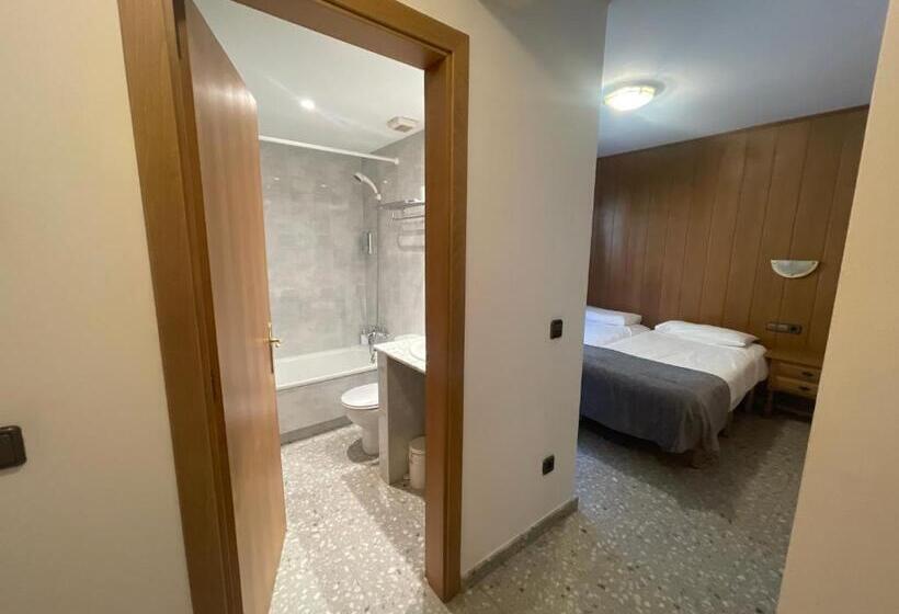 Номер Стандарт, Hostal El Quintà