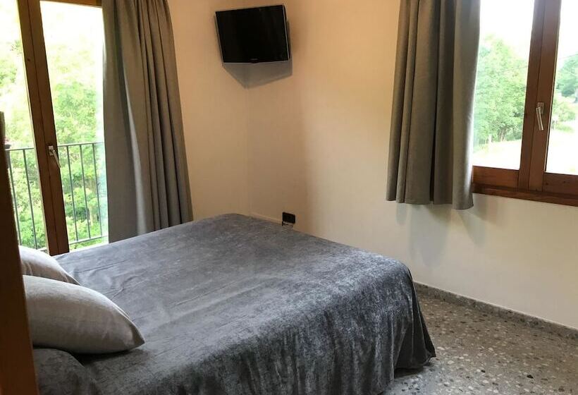 Номер Стандарт, Hostal El Quintà