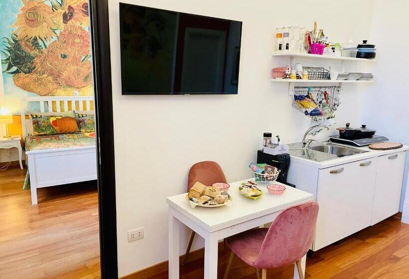 سوییت سوپریور, Rarityart Guesthouse