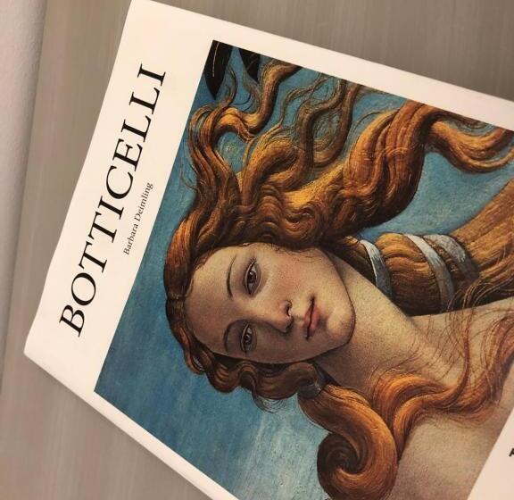 سوییت سوپریور, Rarityart Guesthouse