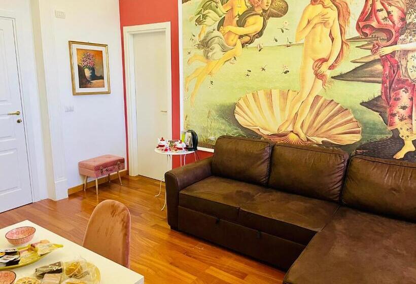 سوییت سوپریور, Rarityart Guesthouse