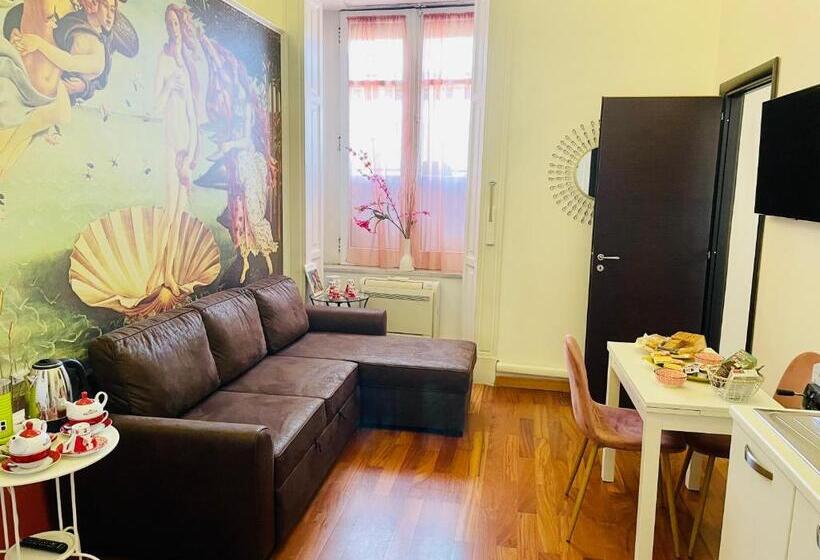 سوییت سوپریور, Rarityart Guesthouse