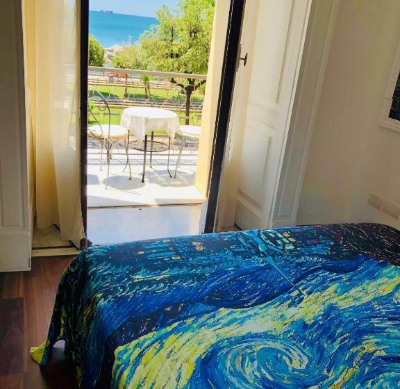 سوییت با چشم‌انداز دریا, Rarityart Guesthouse