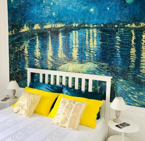 سوییت با چشم‌انداز دریا, Rarityart Guesthouse