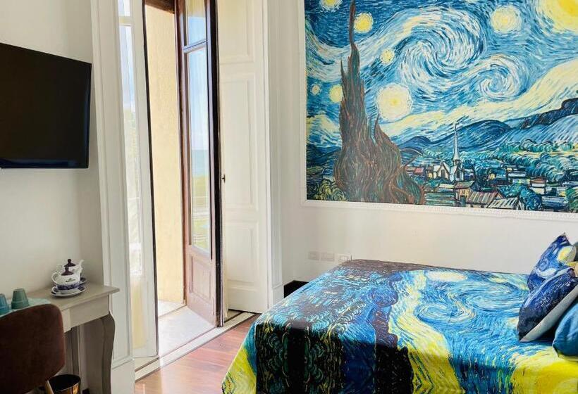 سوییت با چشم‌انداز دریا, Rarityart Guesthouse