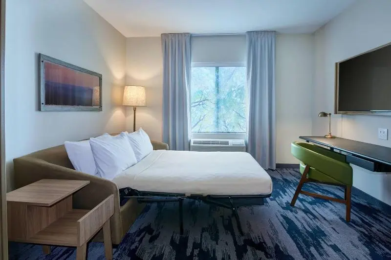 キングサイズベッドのスイートルーム, Fairfield Inn & Suites By Marriott Midland