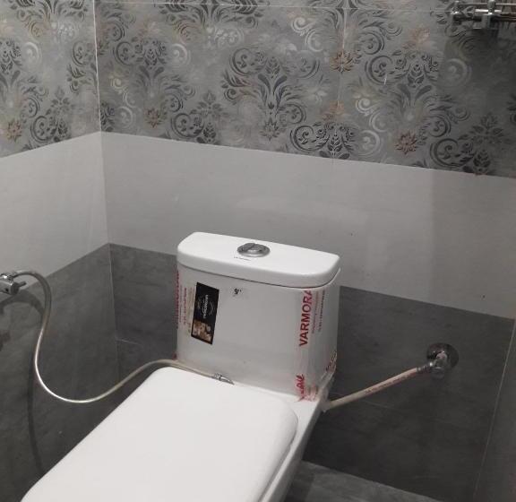 اتاق اکونومی یک تخته, Mother Hostel