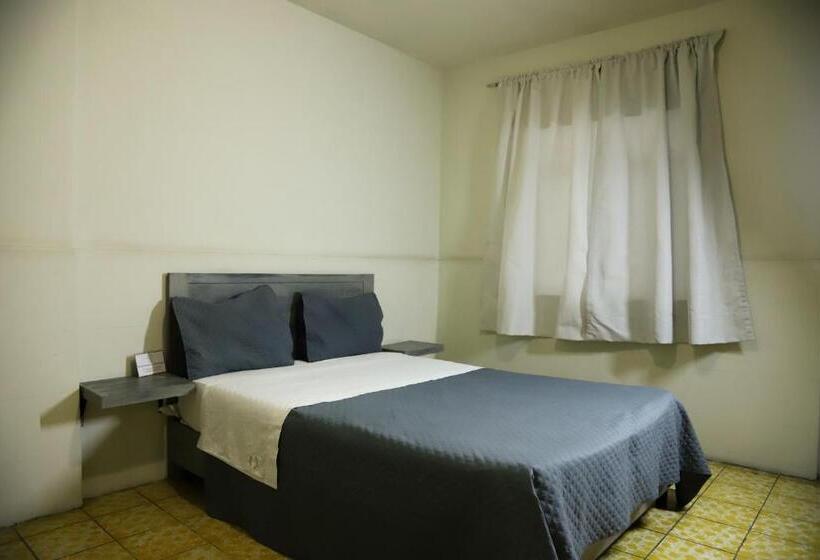 غرفة قياسية, El Rincón De Jesusita