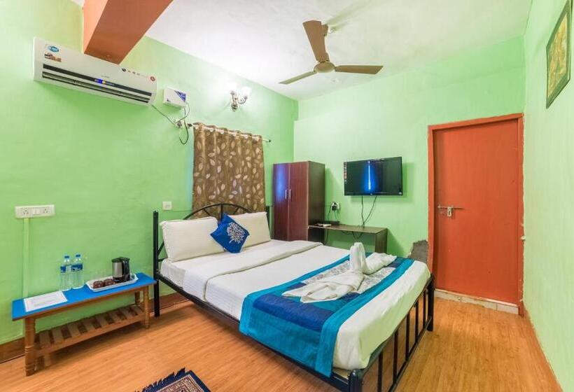 디럭스 룸, Kiara Hotel Goa
