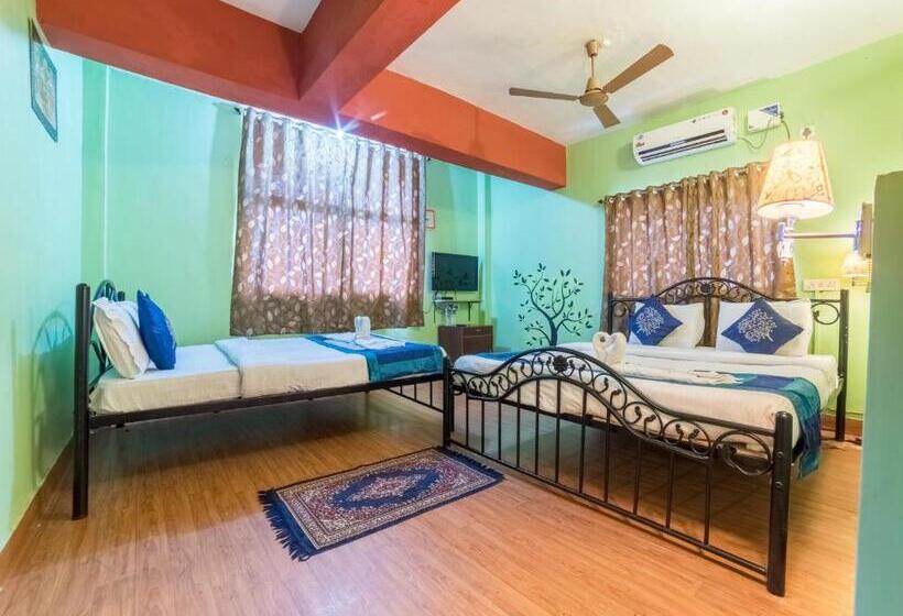 디럭스 룸, Kiara Hotel Goa