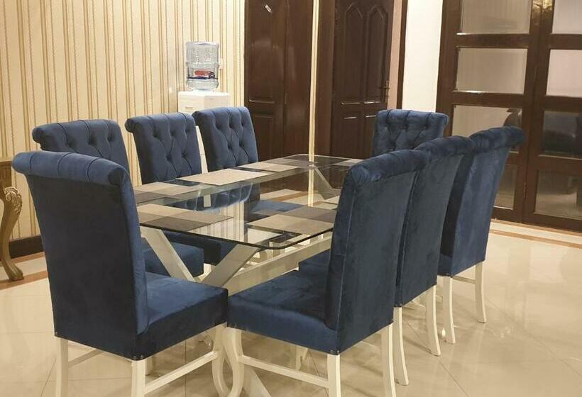 ویلای استاندارد 3 خوابه, Royal Villa F 10/2