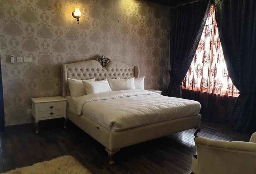 اتاق لوکس با تخت بزرگ, Royal Villa F 10/2