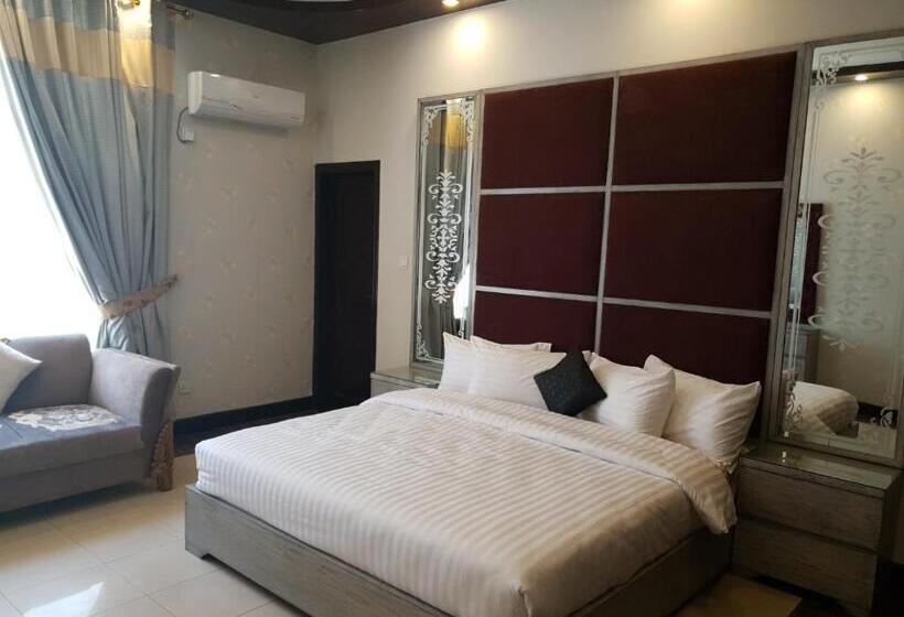 بانگلوی استاندارد 2 خوابه, Royal Villa F 10/2