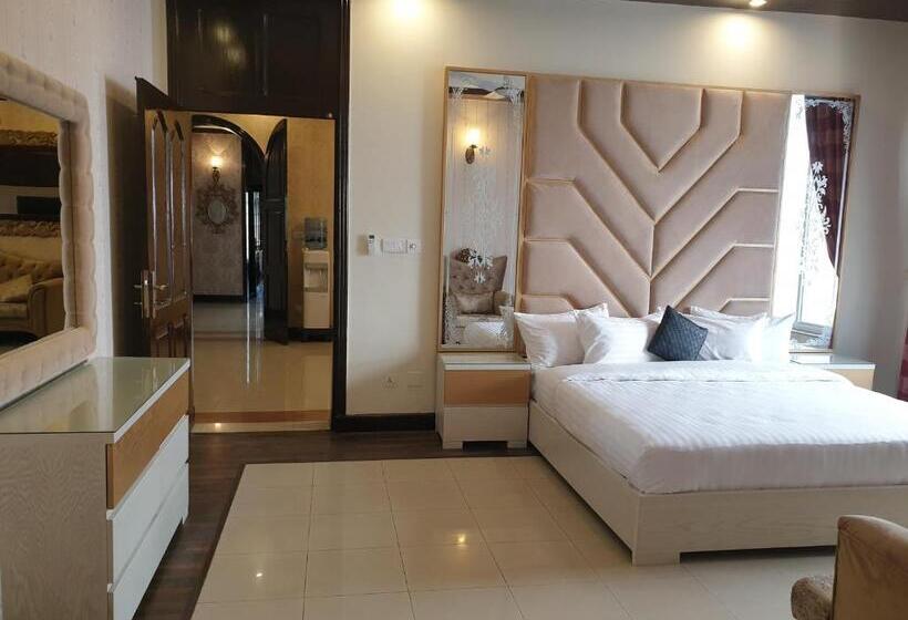 بانگلوی استاندارد 2 خوابه, Royal Villa F 10/2