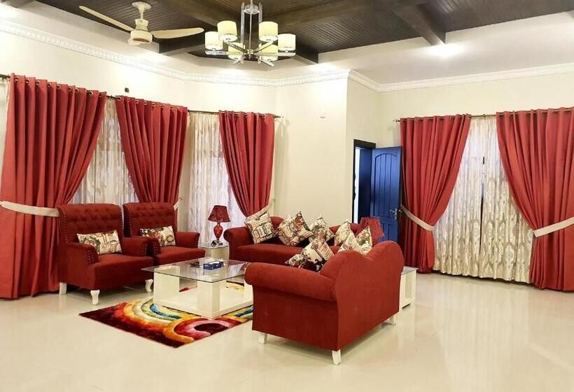 اتاق سوپریور با تخت بزرگ, Royal Villa F 10/2