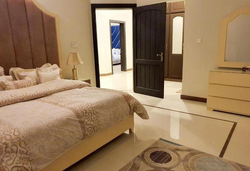 اتاق سوپریور با تخت بزرگ, Royal Villa F 10/2
