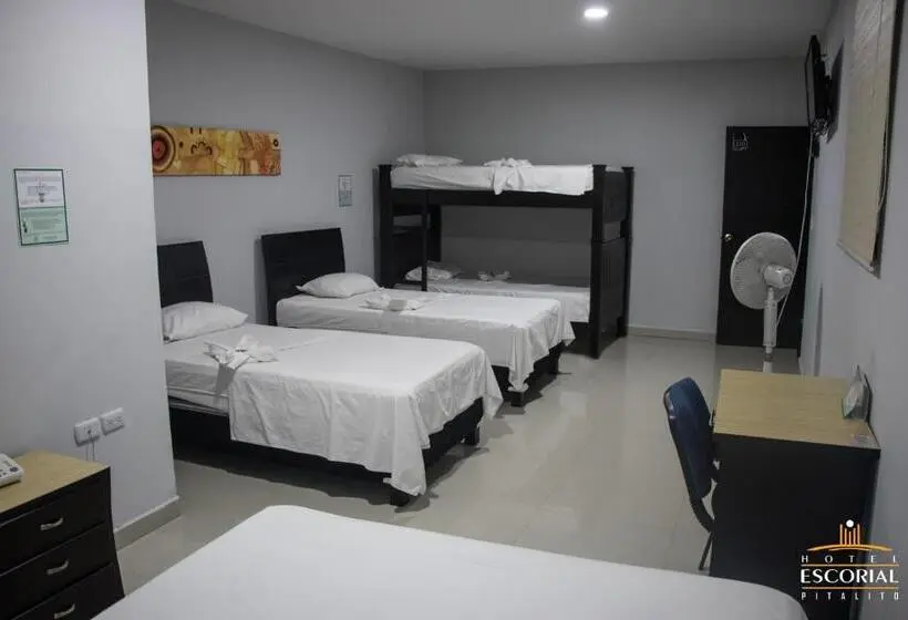スタンダード4人部屋, Escorial Pitalito