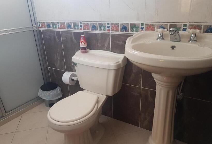 디럭스 트리플 룸, Don Juan Colonial