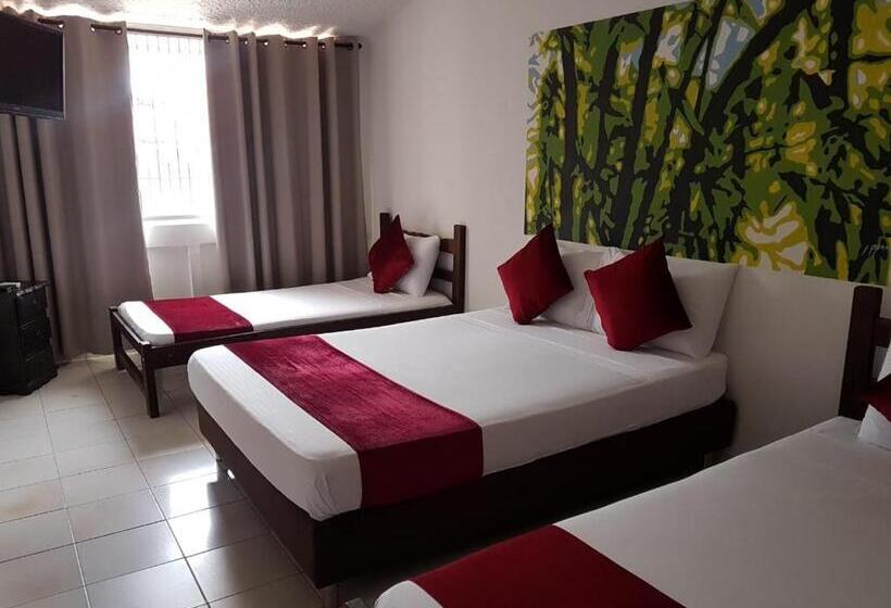 디럭스 트리플 룸, Don Juan Colonial