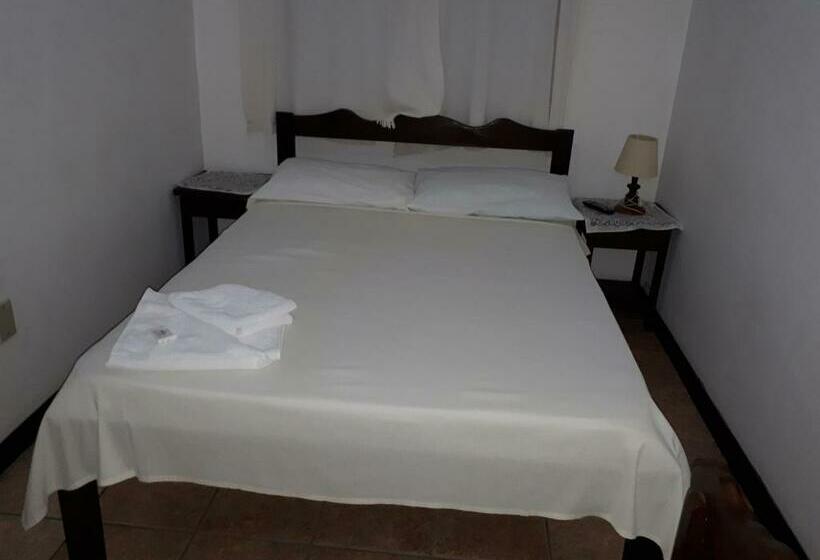 スタンダードルーム, Schulz Pousada