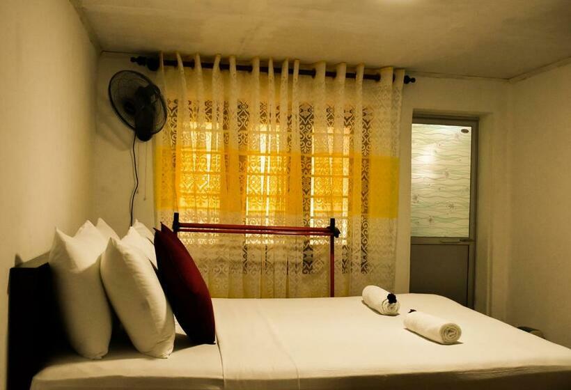 Standard Room, Rainforest Holiday Inn