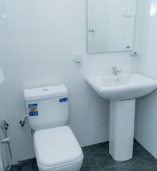 Economy Room, Rainforest Holiday Inn