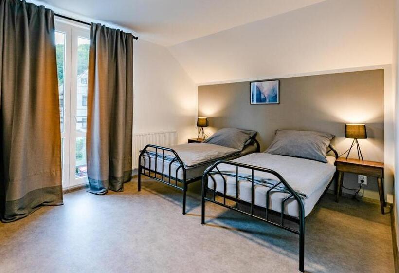 带1个卧室的带阳台的公寓, Bergresort Apartments