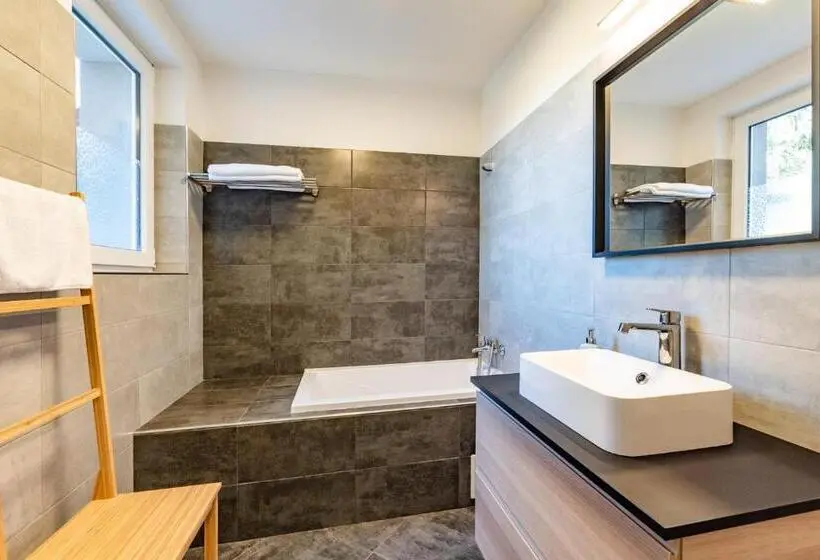 テラス付き１ベッドルームアパートメント, Bergresort Apartments