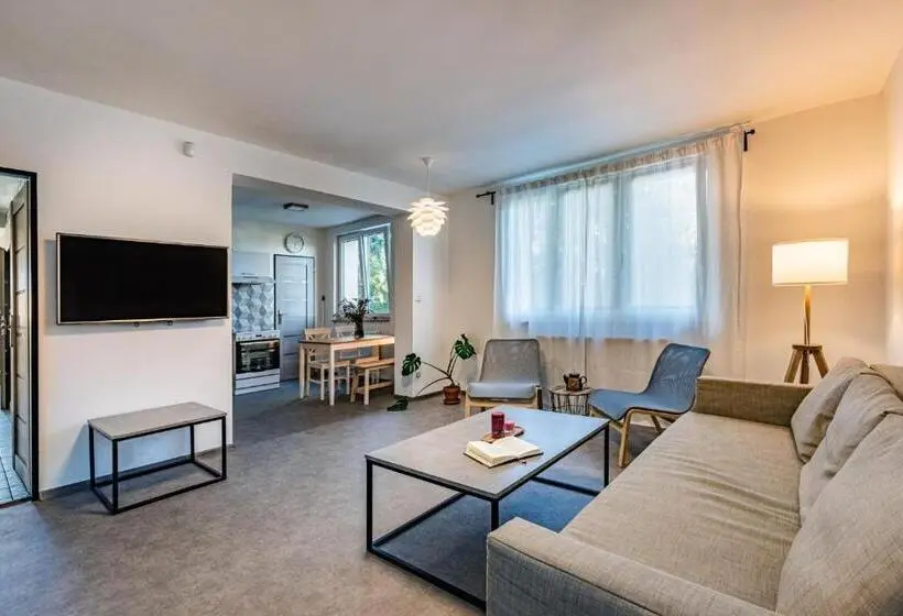 庭の見える１ベッドルームアパートメント, Bergresort Apartments