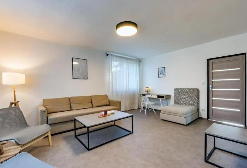 庭の見える１ベッドルームアパートメント, Bergresort Apartments