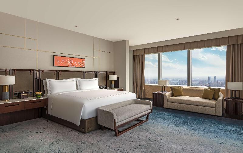 מיטת קינג בסוויטה, Conrad Shenyang